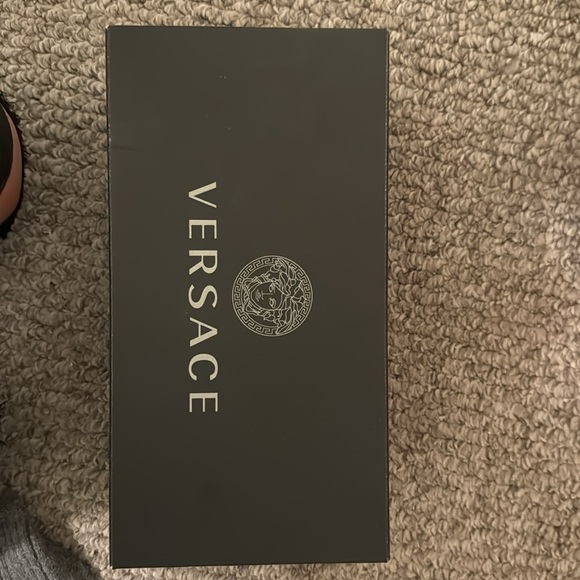 Versace Pool Slide 'La Greca - Fuchsia' - Picture 4 of 6